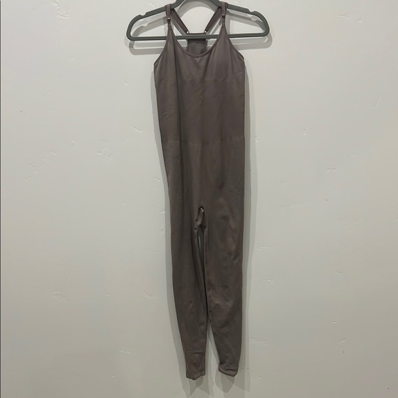 PINK Victoria's Secret Brown Jumpsuit Fitted Silhouette Cross-Back - Picture 1 of 4